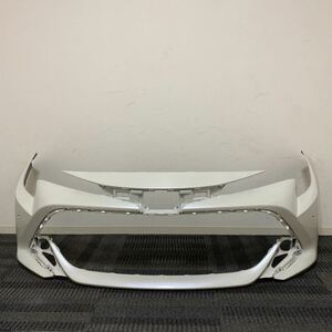  used Toyota NRE210H/ZWE211H Corolla sport original front bumper white pearl white 070