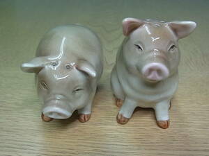  pig. salt & pepper S&P 2 piece .1 set ceramics made 