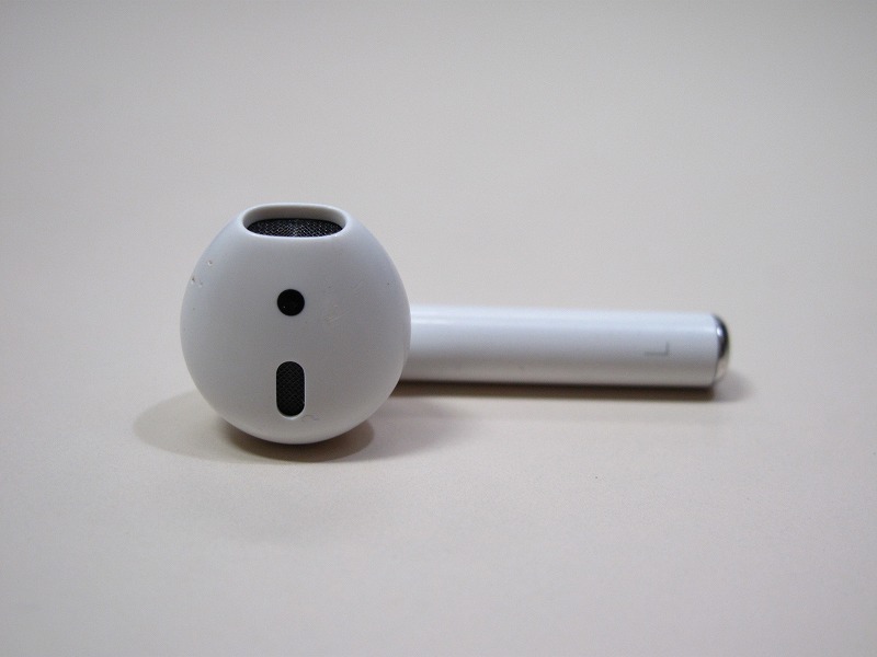 Apple純正AirPods 第2世代MV7N2J/A 左イヤホン左耳のみA2031 [L