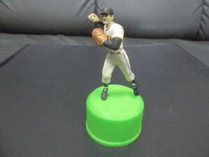  seven eleven limitation [ Nagashima Shigeo bottle cap figure No. 5](3) Yomiuri Giants Mr. (B-1 storage )