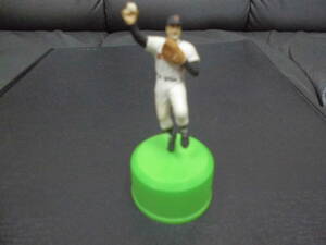  seven eleven limitation [ Nagashima Shigeo bottle cap figure No. 6](2) Yomiuri Giants Mr. (B-1 storage )