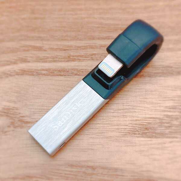 SanDisk iXpand Slim フラッシュドライブ 128GB ★ iPhone iPad 用 FLASH DRIVE 128G