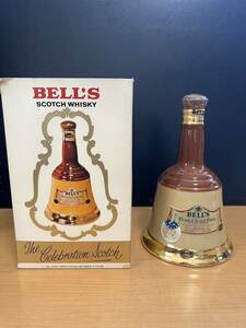 【未開栓】BELLS ベルズ Blended Scotch Whisky スコッチウイスキー ベル型 陶器ボトル お酒 箱付き