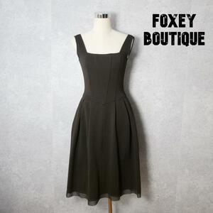 美品 FOXEY BOUTIQUE フォクシーブティック サイズ40 ノースリーブ ニット ワンピース フレア Aライン ストレッチ スクエアネック ブラウン