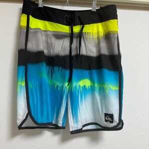 クイックシルバー サーフパンツ 水着 水遊びパンツ 海パン ショートパンツ