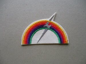 80s ライトニングボルトLIGHTNING BOLTサーフィンSURFビンテージ刺繍ワッペン/虹サーフSK8ハワイ海HAWAIIパッチPATCHESアップリケ V191