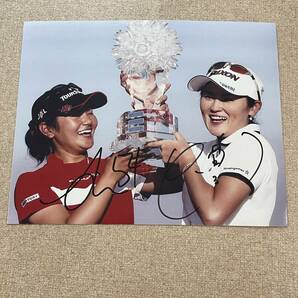 LPGA●女子ゴルフ 宮里藍 & 北田瑠衣 直筆サインフォトAの画像1