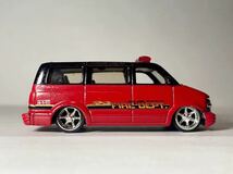 JADA 1/64 DUB CITY HEAT FIRE DEPT 2001 CHEVY ASTRO VAN アストロ　バン　消防車_画像1