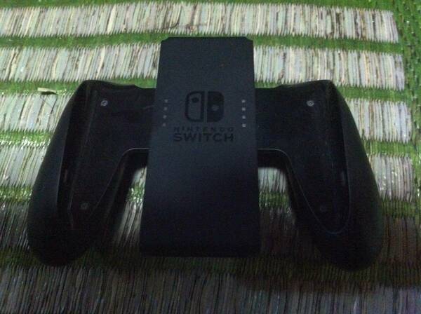 Nintendo Switch ジョイコン グリップ HAC-011 ジャンク品