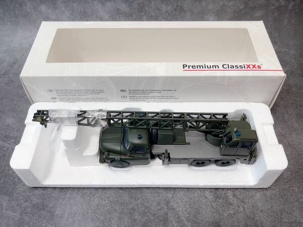 ミニカー　Premium ClassiXXs 1/43　PCS12878　Tatra T148 クレーントラック ミリタリー（カーキ）　京商　関連1\32 1\24