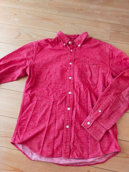 長袖シャツ　Ｙシャツ　赤