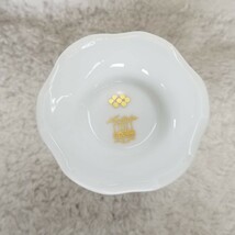 ノリタケ Noritake ダイヤモンドコレクション 白磁 花の陽刻文 花瓶 花器 花入れ 花生 フラワーベース_画像8