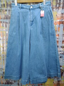 送料込★UNIQLOユニクロ/ストレッチ麻混デニムタックワイドハーフパンツ 221-163819/M(w63~69)表示バックリブ/浅インディゴ部分落ち/4ポケ