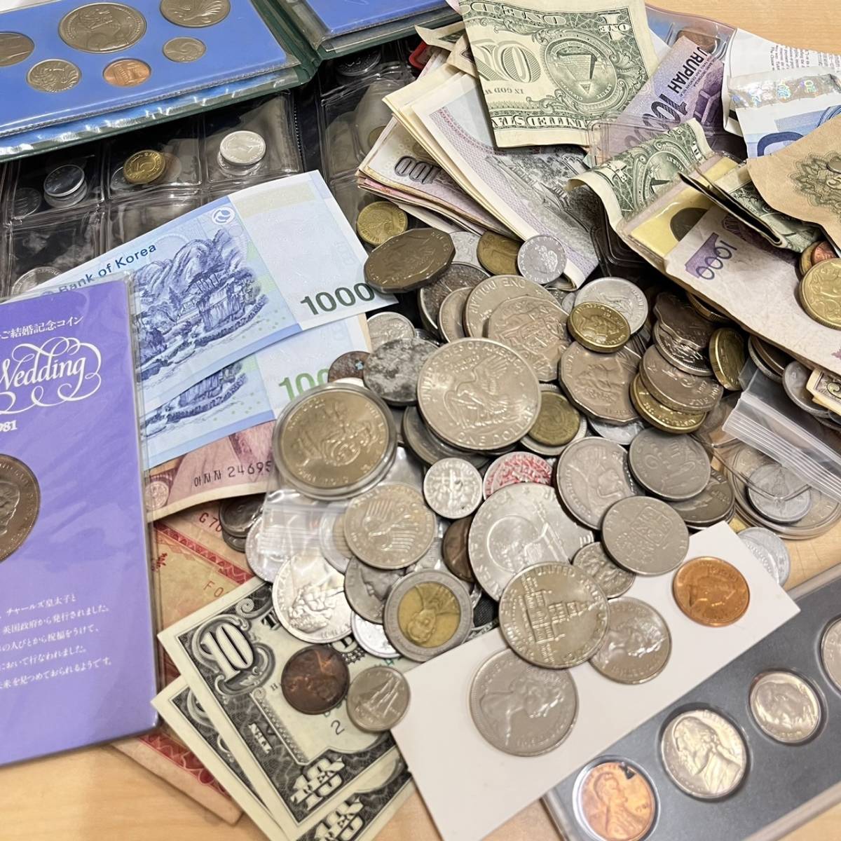 ヤフオク! -「外国コインセット」の落札相場・落札価格