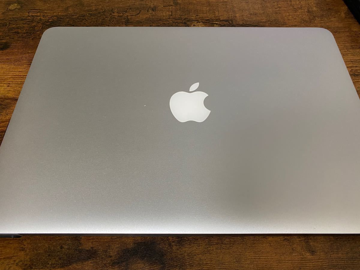 Apple MacBook Air 1 3GHz Dual Core i5 11 6インチ液晶/SSD128GB