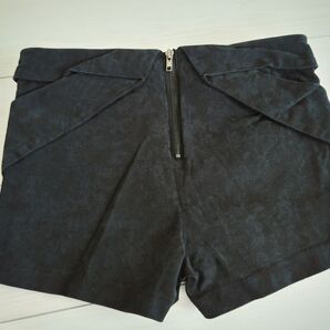 ショートパンツ BARAK 黒柄