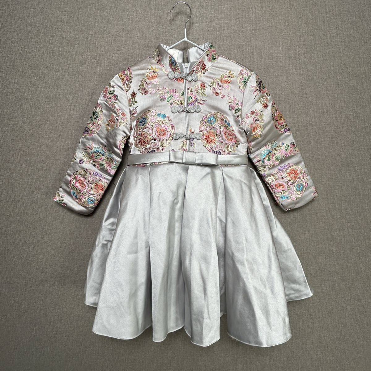 チャイナ服 刺繍の値段と価格推移は?|3件の売買データからチャイナ服