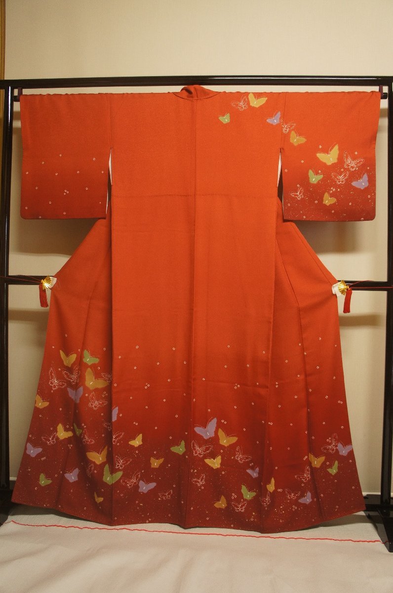 Fond d'ombrage marron brique de soie pure avec diffusion de feuilles, Manteau de visite à motif papillon peint à la main [H14548], kimono femme, kimono, Robe de visite, Adapté