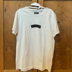 Afends. シンプル　ロゴ　Tシャツ　美品