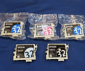 EPSONエプソン純正IC32インクカートリッジ5本 ICBK32 ICC32 LCLC32 ICM32機種PM-A890 PM-D800 PM-G730 PM-A870 PM-D770 PM-G820 PM-A850V他