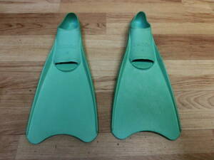 * made in Japan EMDEN element pair type full foot Raver fins S size *