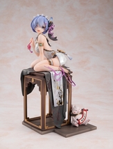 新品未開封　ゼロから始める異世界生活エミリア、レム優雅美人２体　1/7スケール　美少女　かわいい　チャイナドレス　美乳　フィギュア_画像10