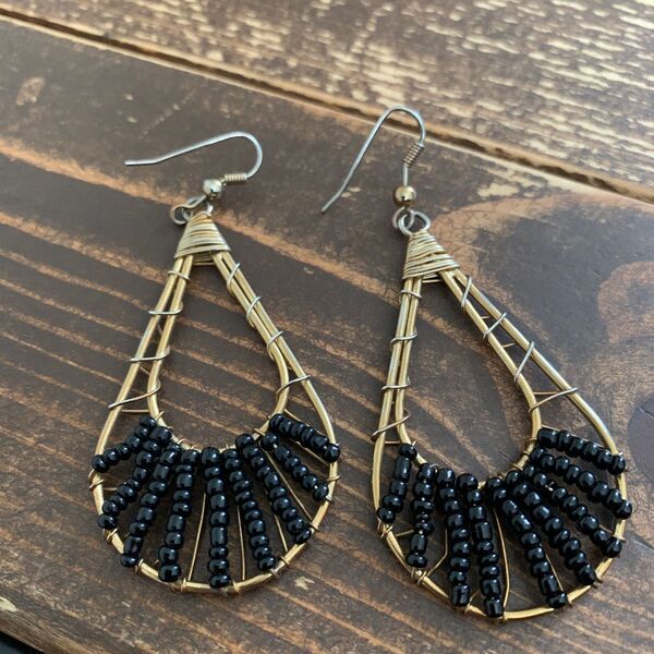 ピアス アジアン系