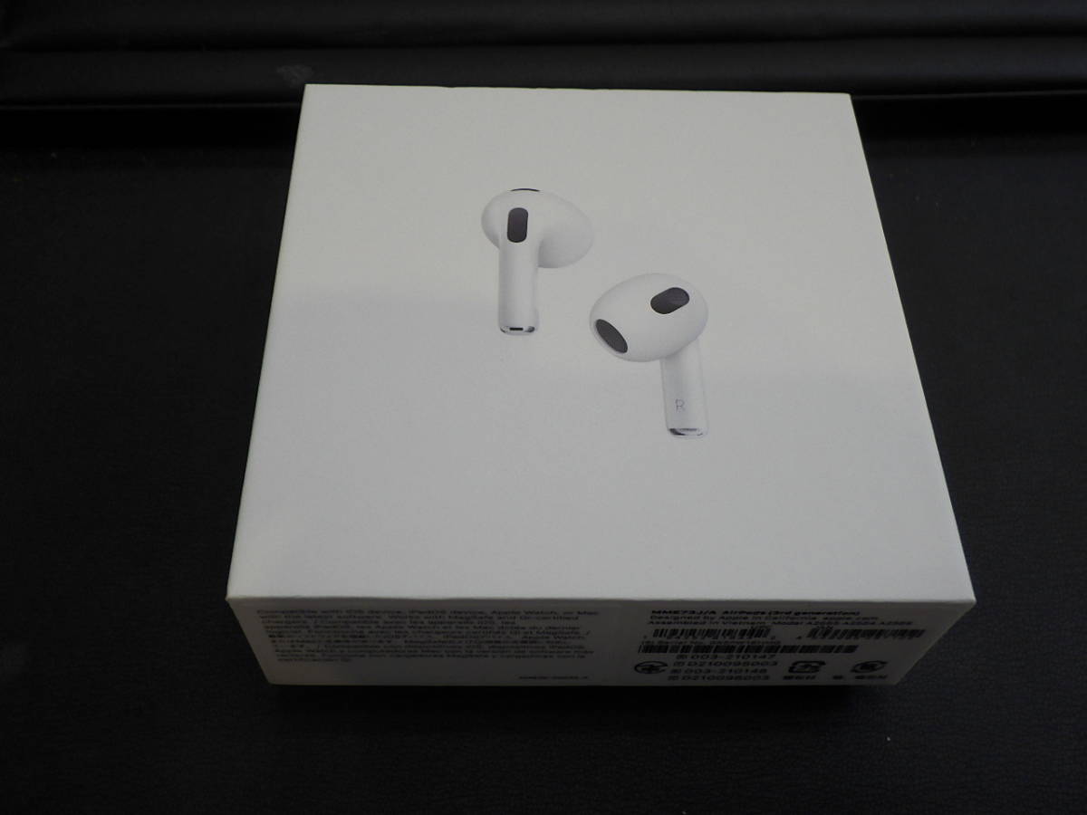 美品】Airpods 第3世代 APPLE MME73J/A WHITE-