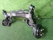 Ｎ－ＶＡＮ 5BD-JJ2 リア アクスルビーム ASSY +STYLE FUNターボ 4WD S07BT Y70P R3年 42100-TXA-J05_画像2