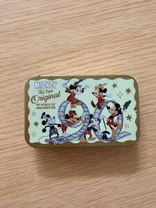 ディズニー　90周年　ミッキー　ミニー　缶　ブリキ缶　小物入れ　ヘアピン　収納