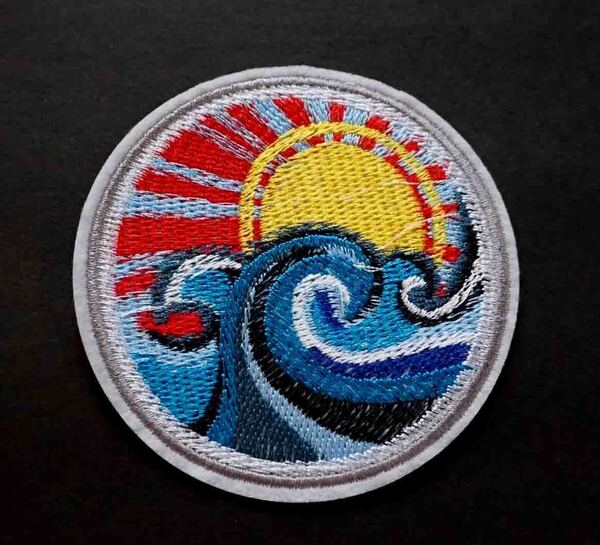 【欧州油絵調旭日荒波円型】新品■《ヨーロッパ ジャパン》『太陽・荒波・』 刺繍ワッペン◆芸術 アート 美術◇◆ミリタリー・サバゲー