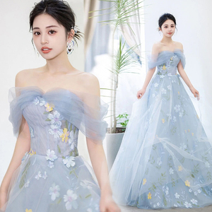  wedding dress color dress wedding ... party musical performance . presentation stage T128