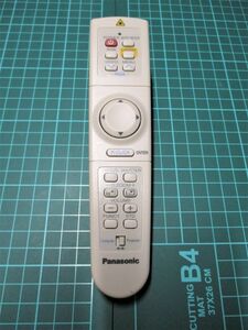 Panasonic　N2QAEA000014　プロジェクター用リモコン