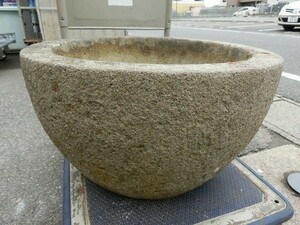 9AあS 引き取り限定！ 愛知県 石うす 石臼 餅つき メダカ 金魚 鉢 ガーデニング 直径52.5cm