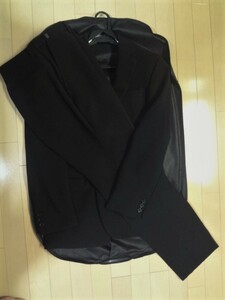 ★美品★フォーマルスーツ★礼服★サイズＭ★170★ブラック★