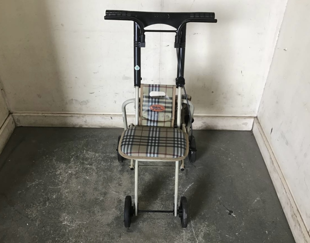 年最新ヤフオク! シルバーカーの中古品・新品・未使用品一覧