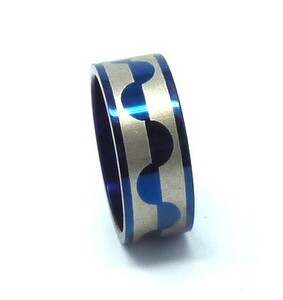 ★特価♪　Ｅ30　16号　ステンレスリング　指輪　ブルーリング　トライバルデザイン