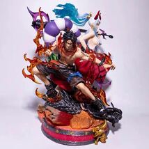 値段交渉可能　ONE PIECE ワンピース　エース　ヤマト　30cm PVC製　フィギュア_画像1