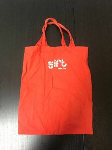 【値下】gift 小さいトートバッグ　赤　レッド　約高さ30cm×横幅25cm　送料210円