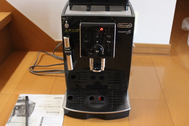ヤフオク! - ジャンク品通電確認 デロンギ マグニフィカ コーヒーマシン...