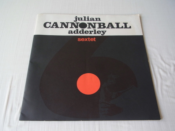 ■希少 美品 1963年（昭和38年）！キャノンボール・アダレイ Cannonball Adderley 1963 IN JAPAN パンフレット 36ページ 縦30.3ｃｍ