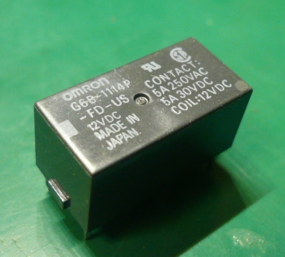 リレー G6B-1114P-FD-US 12VDC オムロン 2個