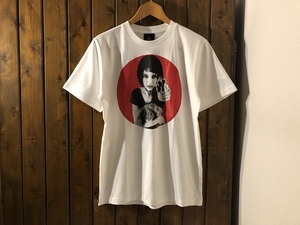 新品●レオン　マチルダ・ランドー　プリント Tシャツ●ナタリー・ポートマン/アクション映画/LEON/RED