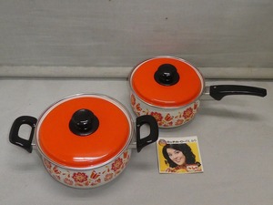 * unused horn low saucepan floral print orange two-handled pot 21./ single-handled pot 19.2 point set sun ko- wear Vintage Showa Retro retro pop enamel *