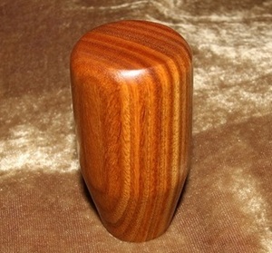 木製シフトノブ(材質：パロサント）10x1.5mm（PEL-38.4D78.1L)