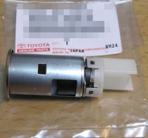 ●新品 トヨタ純正 VITZ ヴィッツ パワーアウトレットソケット シガーソケットASSY　KSP90 NCP90 KSP130 NCP131 NHP130 NSP130