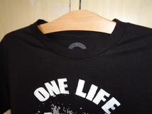 T37◆ONE LIFE BEFORE THE GRAVE Tシャツ◆size:S ブラック メンズ トップス プリントTシャツ US古着 USED ネコポス発送 5H_画像2