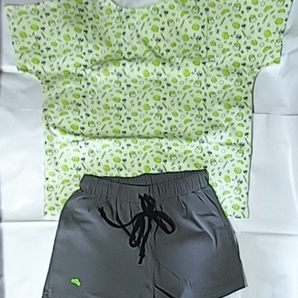 【おそ松さん パジャマ “チョロ松”】発売時公表サイズ:トップス=着丈64×身幅53cm/ボトムス=ウエスト60×ヒップ100×総丈34cm 部屋着