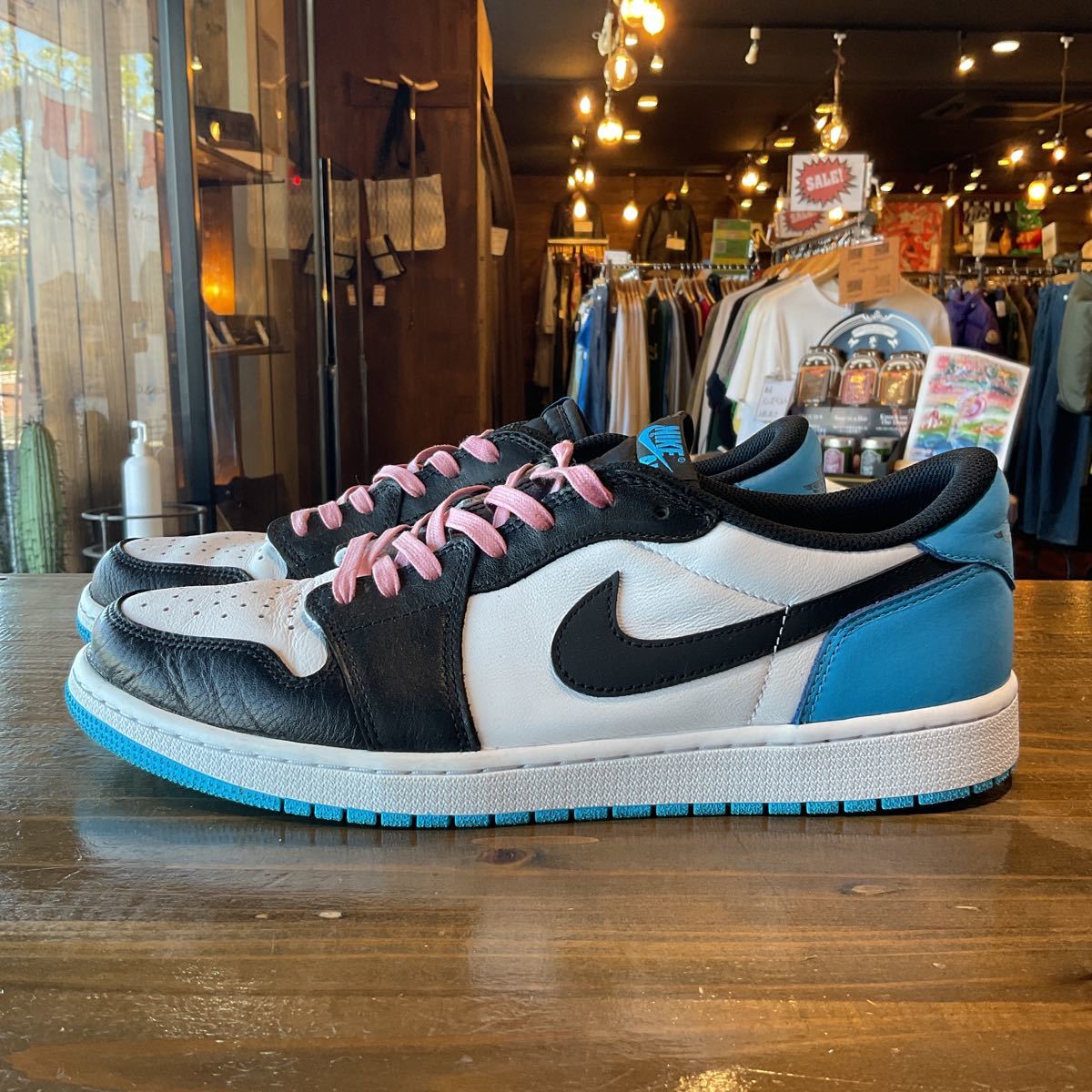 ヤフオク! -「nike jordan 1 og unc」の落札相場・落札価格