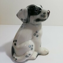 ダルメシアン 子犬 フィギュリン 陶器置物 高さ13.5cm [人形 雑貨 犬 フィギュア]_画像2